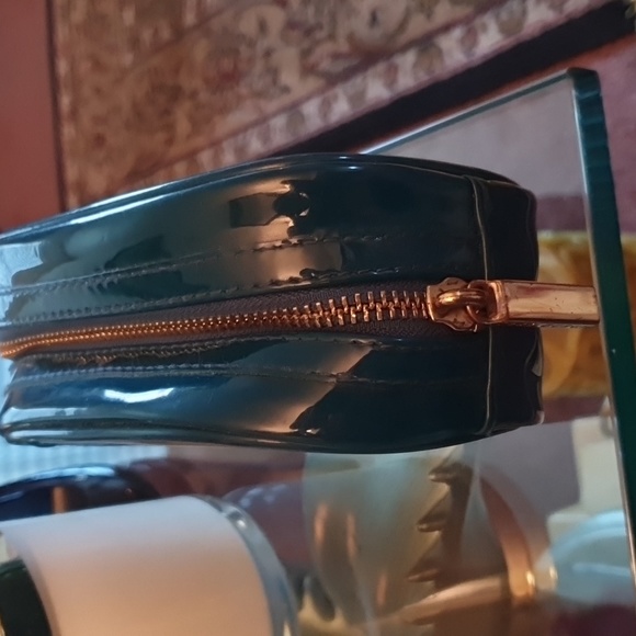 Tory Burch makeup pouch. - Picture 3 of 9